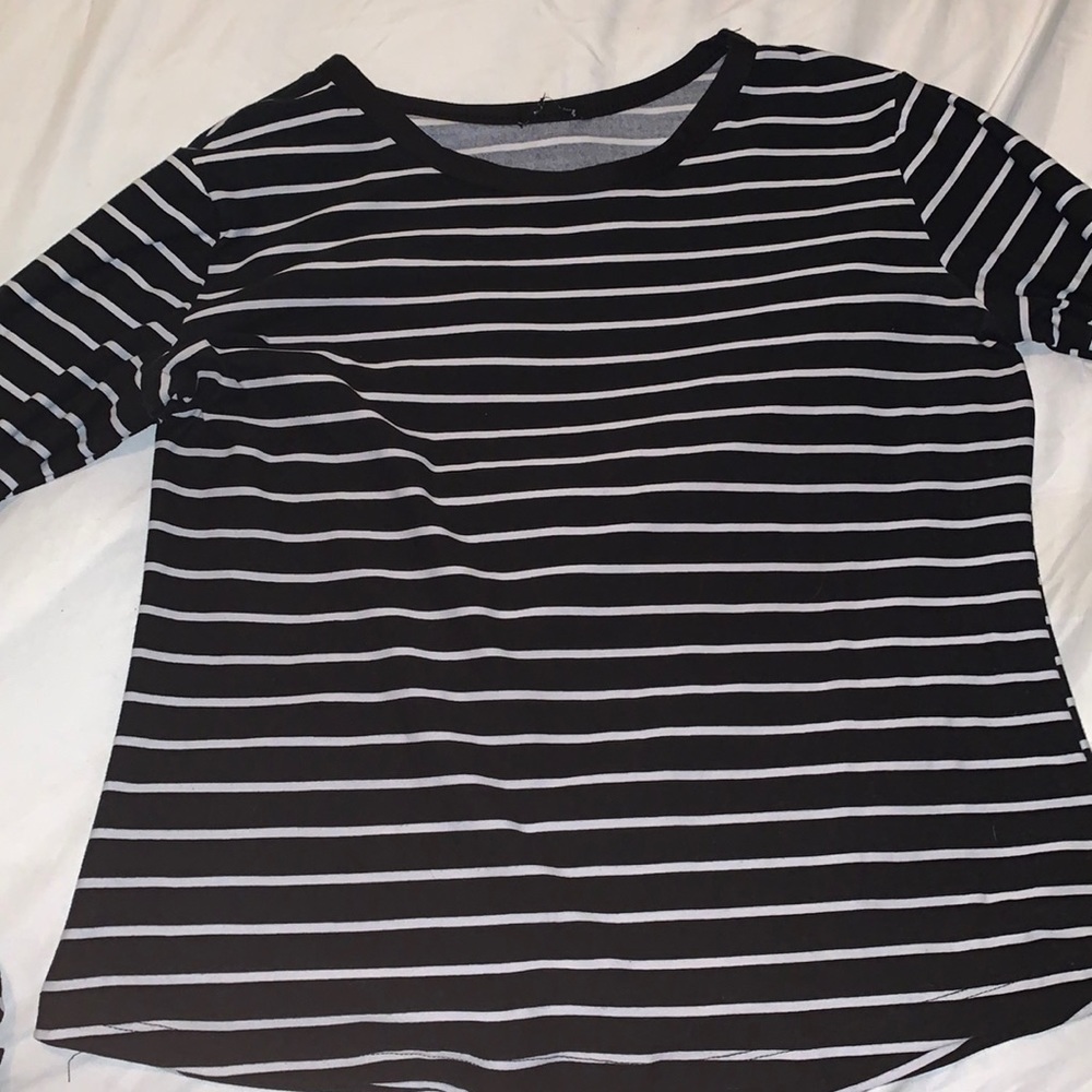 STRIPPED LONG SLEEVE TEE!!